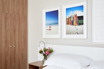 Deluxe Studio, 1 King Bed, Balcony, Sea View