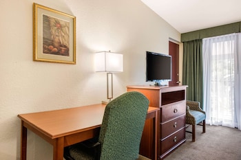 Standard Room, 2 Double Beds, Non Smoking
