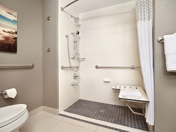 Room, 2 Queen Beds, Accessible, Non Smoking