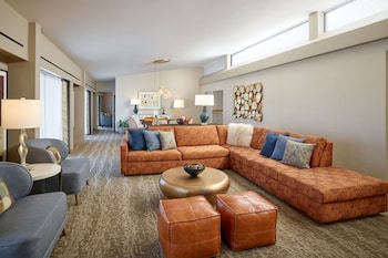 Club Suite, 1 Bedroom (SW-M)