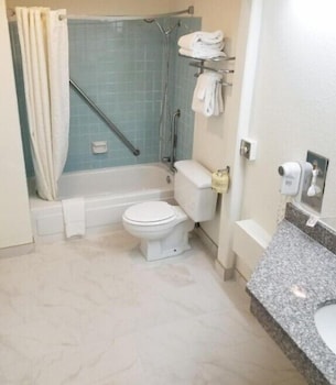 Deluxe Room, 2 Queen Beds, Accessible, Refrigerator & Microwave