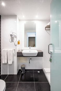 Standard Double or Twin Room, City View (2 adults)