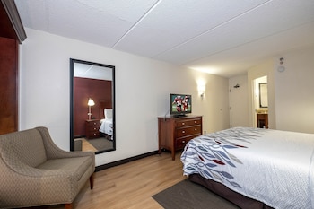 Standard Room, 1 King Bed (Smoke Free)