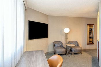 Room, 1 King Bed, Corner