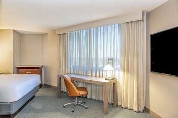 Room, 1 King Bed, Corner