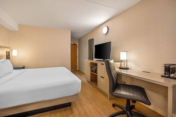 Standard Room, 1 King Bed, Non Smoking