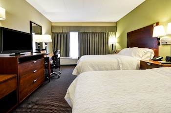 Room, 2 Queen Beds, Refrigerator & Microwave