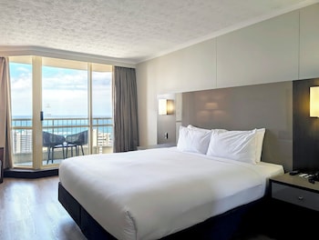 Superior Room, 1 King Bed, Ocean View
