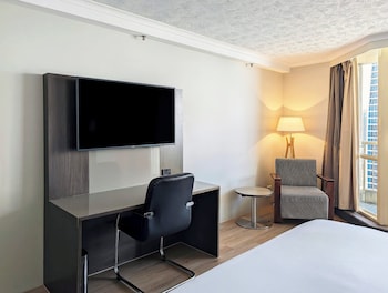 Superior Room, 1 King Bed, Ocean View