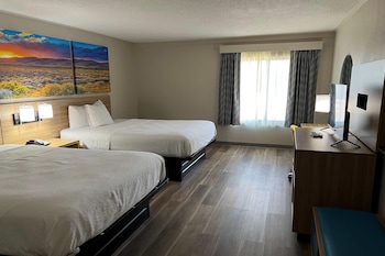 Room, 2 Queen Beds, Non Smoking