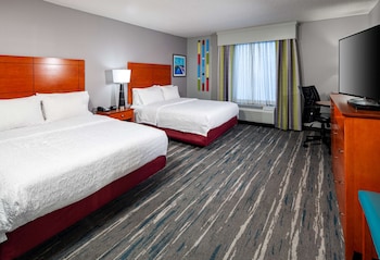 Room, 2 Queen Beds, Accessible, Non Smoking
