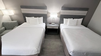 Standard Room, 2 Queen Beds, Non Smoking