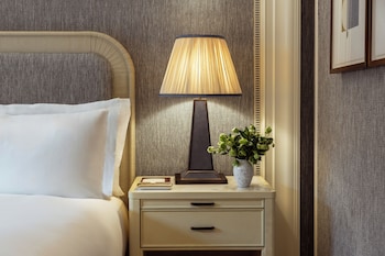Deluxe Suite (Grand)
