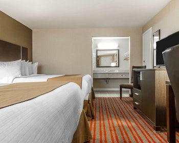 Standard Room, Multiple Beds, Non Smoking