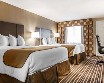 Standard Room, 2 Queen Beds, Non Smoking