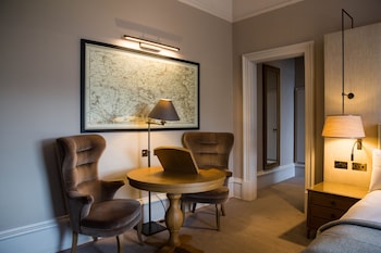 Signature Suite, City View