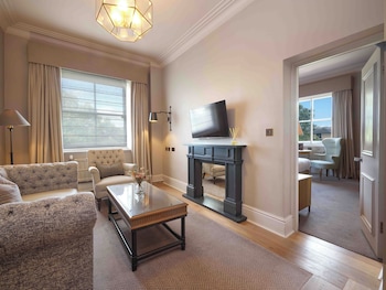 Junior Studio Suite