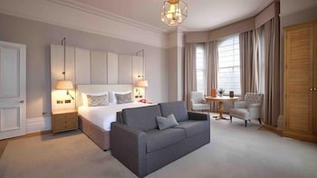 Junior Studio Suite