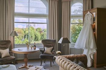 Signature Suite, City View