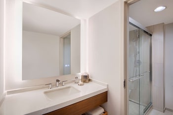Room, 2 Queen Beds (High Floor)
