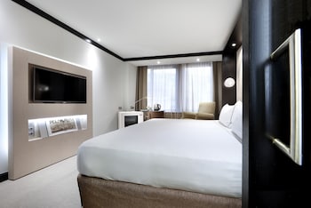 Room (Melia, 3AD)
