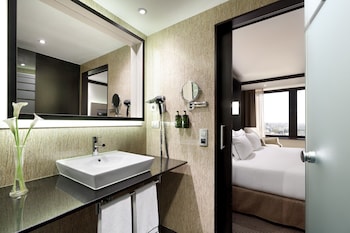 The Level Room