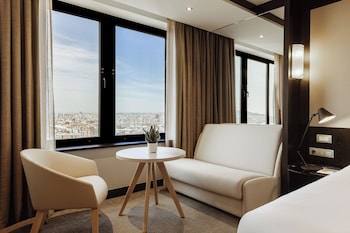 The Level Grand Premium