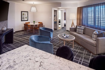 Suite, Non Smoking (3 Rooms)