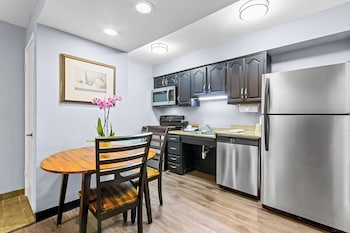 Suite, Multiple Beds, Non Smoking (with Sofabed, Full Kitchen)
