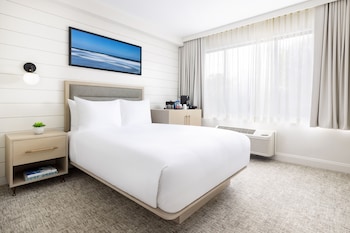 Room, 1 King Bed, Accessible, Bathtub