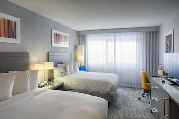 Deluxe Room, 2 Queen Beds, Non Smoking