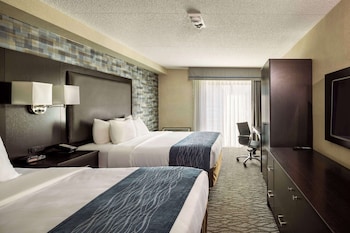 Room, 2 Queen Beds, Non Smoking, Ground Floor