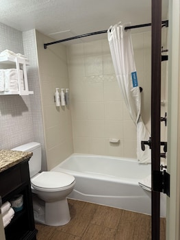 Suite, 1 King Bed, Non Smoking