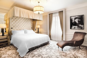 Suite, 1 Bedroom, River View (Bette Davis Suite)