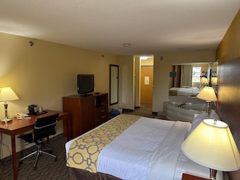 Deluxe Studio Suite, 1 King Bed, Non Smoking