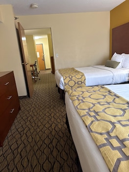 Suite, 2 Queen Beds, Non Smoking (One-Bedroom)