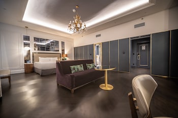 Junior Suite with King Bed