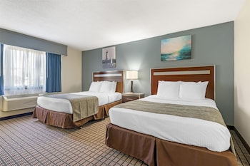 Standard Room, 2 Queen Beds, Non Smoking, Refrigerator & Microwave (with Sofabed)