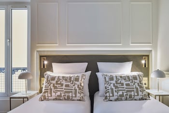 Classic Twin Room