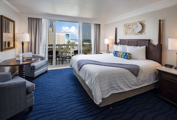 Room, 1 King Bed, Balcony (Tropical View)