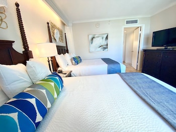 Studio Suite, 2 Double Beds (Courtyard)