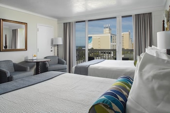 Room, 2 Queen Beds, Balcony (Tropical View)