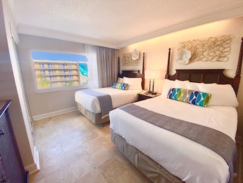 Studio Suite, 2 Double Beds (Courtyard)