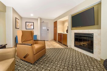 Suite, 1 King Bed, Fireplace (Separate Living Room)