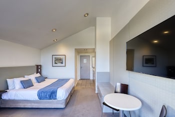 Studio Suite- King