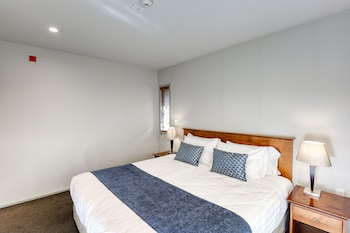 One Bedroom Apartment with Courtyard