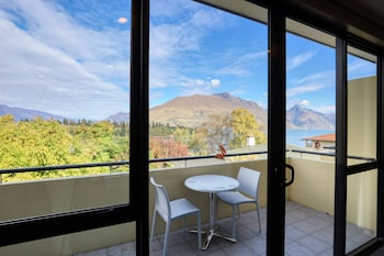 One Bedroom Apartment with Balcony