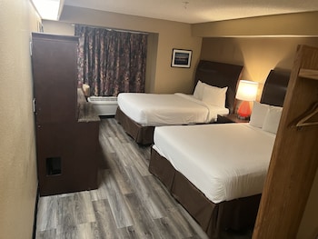 Room, 2 Queen Beds, Non Smoking