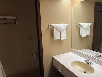 Suite, 2 Queen Beds, Non Smoking
