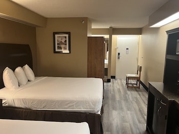 Room, 2 Queen Beds, Non Smoking